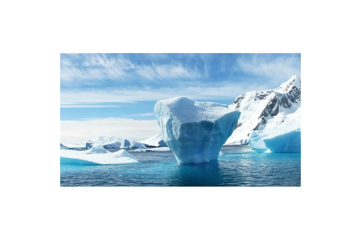   			В NASA объяснили аномальное таяние арктических льдов		