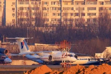 ​  			В Одеському аеропорту на ремонті стоїть літак Каддафі		