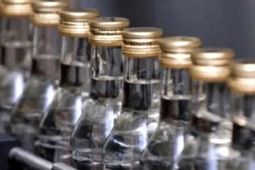 ​  			В Виннице налоговики помогли организовать крупную сеть продажи поддельного алкоголя		
