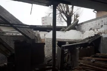 ​  			В Киеве на головы люде рухнули бетонные плиты, есть жертвы, ФОТО, ВИДЕО		