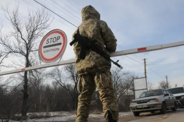 ​В зоне ООС на Донбассе прекращается пропуск через линию разграничения, – штаб