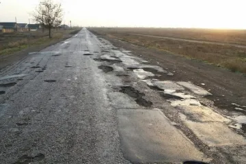 ​  			Счетная палата нашла масштабные нарушения при ремонте дорог в Украине		