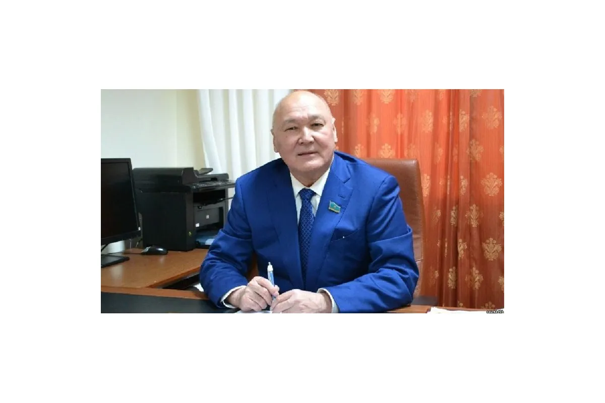   			В Казахстані ректор не склав іспит із мови і його не допустили на вибори президента		