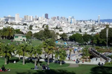 ​  			Стрельба в парке Сан-Франциско: ранены три человека		