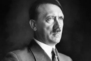 ​  			Появились рассекреченные документы о бегстве Гитлера в Аргентину		