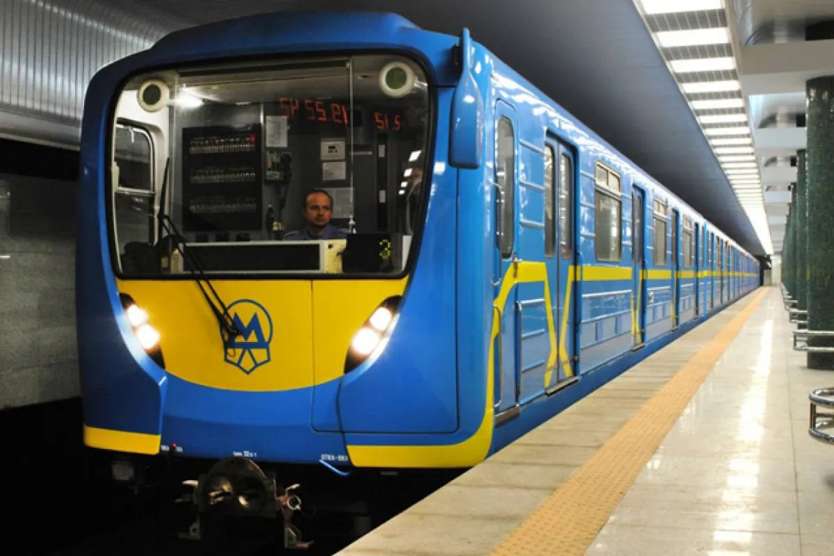 У київському метро з 1 листопада збільшиться інтервал руху поїздів