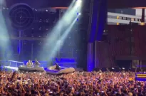 Rammstein на концерті в Цюриху розгорнули прапор України
