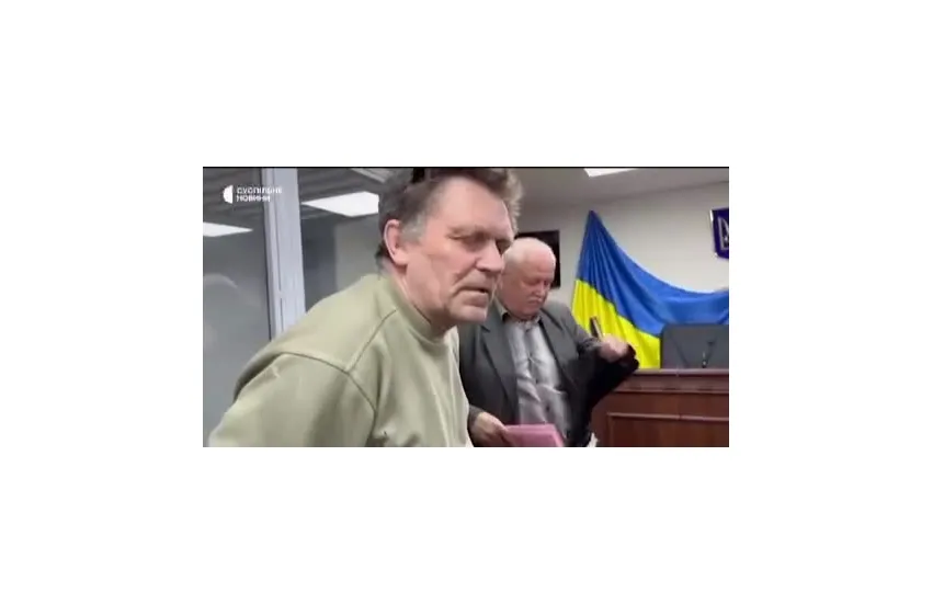 Охоронець поліклініки у Деснянському районі Києва визнав свою провину 