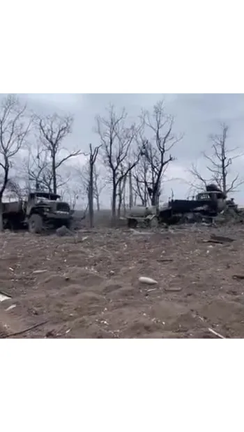 ​😵 Ці зламались, давайте інших...  💣 Під Миколаєвом українська арта знищила ворожу артилерію.