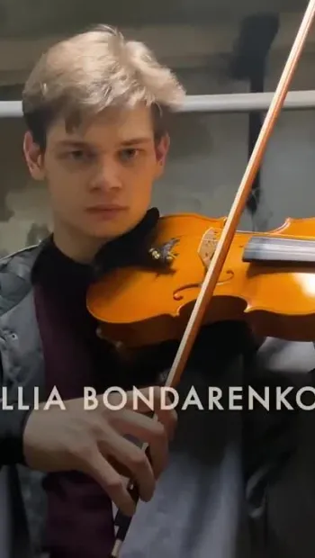 ​🎻 94 скрипалі зі всього світу зіграли "Вербову дощечку" на підтримку України