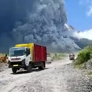 ​В Індонезії на острові Ява сталося виверження вулкана Мерапі