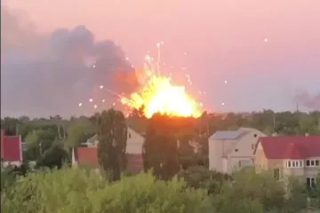 ​ЗСУ сьогодні вночі влучили в склад боєкомплекту російських військ в районі Нової Каховки