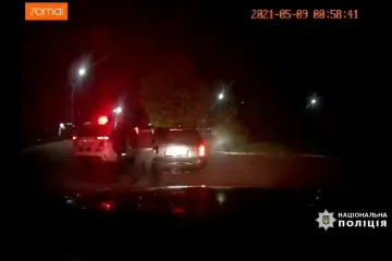 ​Коростенські поліцейські припинили нічні мандри нетверезого водія
