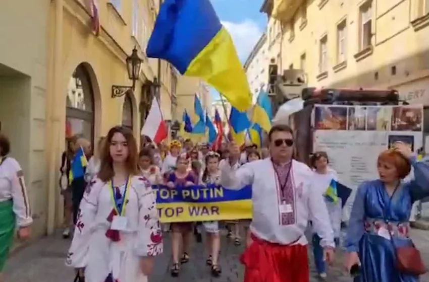 Хоч в Україні, хоч за кордоном - ми все одно єдина нація