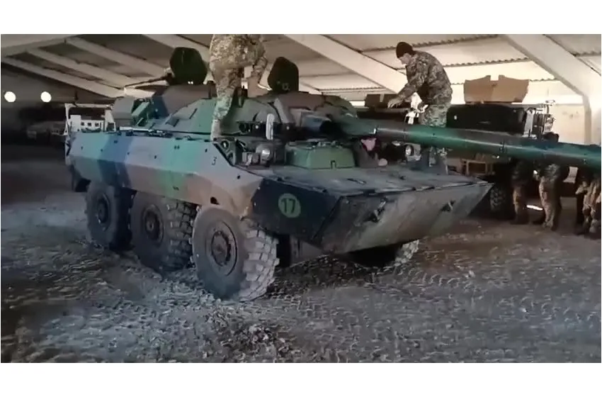 З&#39;явилися відео французьких колісних танків AMX-10RC в Україні